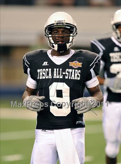 Thumbnail 2 in THSCA All-Star Football Game (Cowboys Stadium) photogallery.