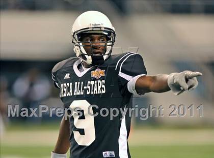 Thumbnail 3 in THSCA All-Star Football Game (Cowboys Stadium) photogallery.
