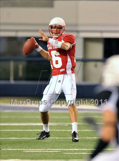 Thumbnail 2 in THSCA All-Star Football Game (Cowboys Stadium) photogallery.