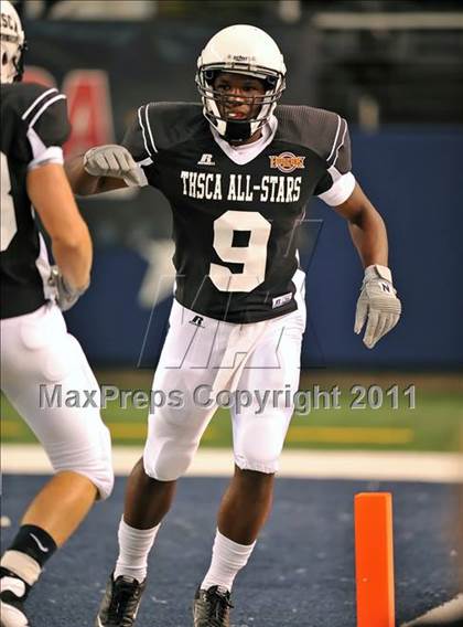 Thumbnail 1 in THSCA All-Star Football Game (Cowboys Stadium) photogallery.