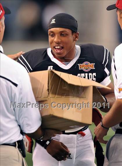 Thumbnail 2 in THSCA All-Star Football Game (Cowboys Stadium) photogallery.