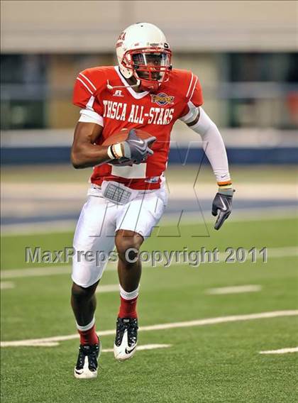 Thumbnail 2 in THSCA All-Star Football Game (Cowboys Stadium) photogallery.