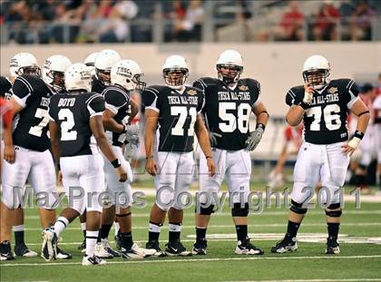 Thumbnail 2 in THSCA All-Star Football Game (Cowboys Stadium) photogallery.