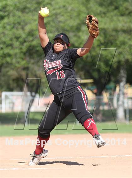 Thumbnail 1 in Royal vs. Alemany (Suzanne Manlet Softball Invitational) photogallery.
