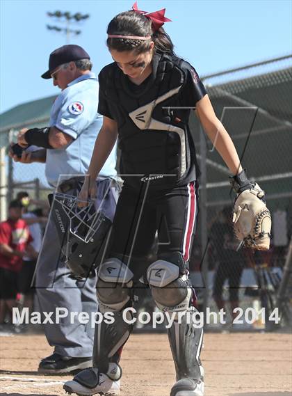 Thumbnail 1 in Royal vs. Alemany (Suzanne Manlet Softball Invitational) photogallery.