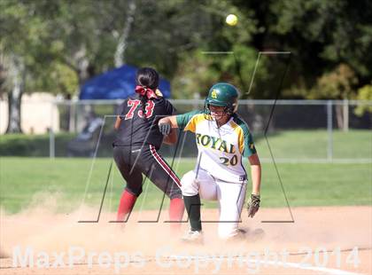 Thumbnail 2 in Royal vs. Alemany (Suzanne Manlet Softball Invitational) photogallery.