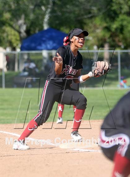Thumbnail 1 in Royal vs. Alemany (Suzanne Manlet Softball Invitational) photogallery.