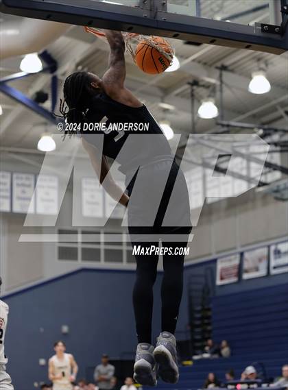 Thumbnail 2 in Sacramento @ Vista del Lago photogallery.