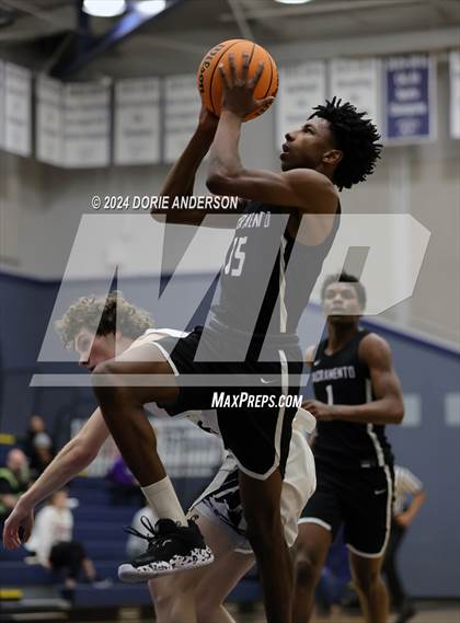 Thumbnail 2 in Sacramento @ Vista del Lago photogallery.
