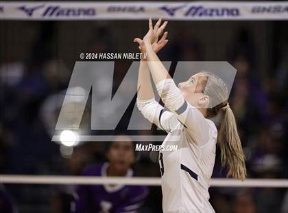 Thumbnail 3 in Cartersville vs. Pace Academy (GHSA 4A State Final) photogallery.