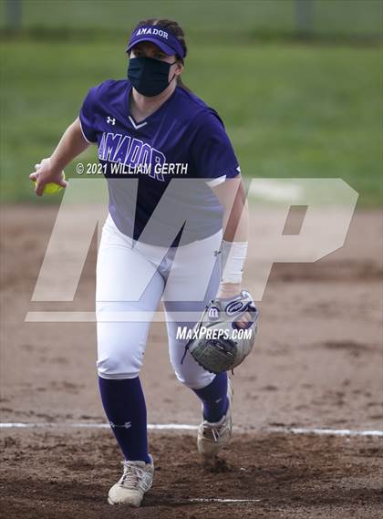 Thumbnail 3 in Carondelet @ Amador Valley photogallery.