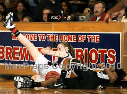 Thumbnail 2 in Athens @ Brewer photogallery.