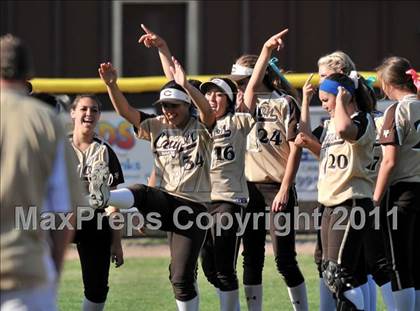 Thumbnail 3 in Canyon vs. Kennedy (CIF SS D1 Quarterfinal) photogallery.