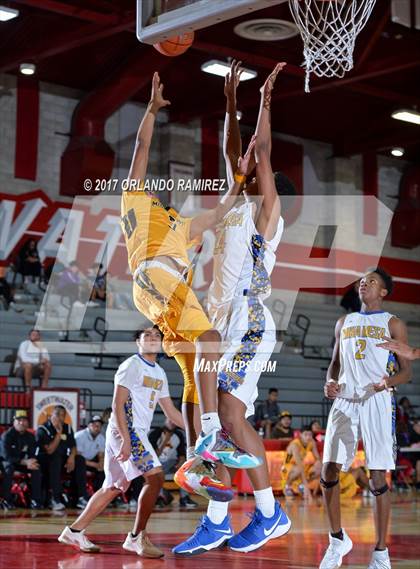 Thumbnail 3 in Mira Mesa vs Mission Bay (Lions Club Classic) photogallery.