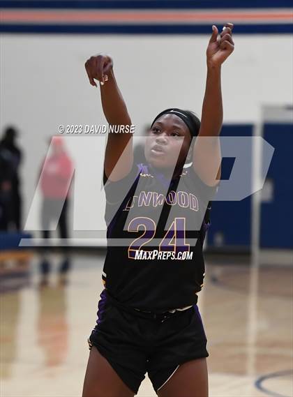 Thumbnail 1 in Lynwood @ Chaminade photogallery.