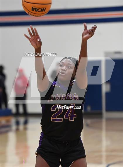 Thumbnail 3 in Lynwood @ Chaminade photogallery.