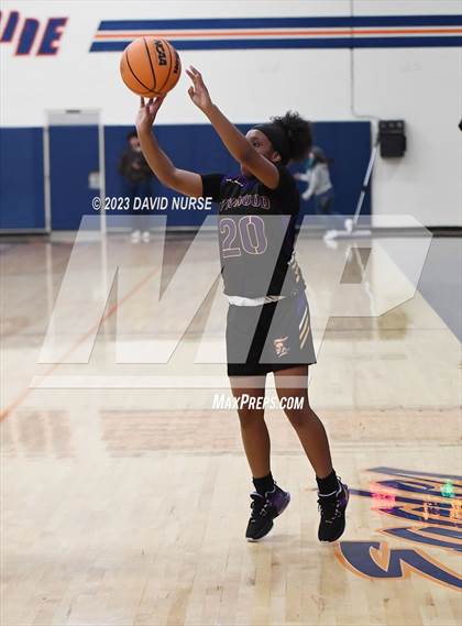 Thumbnail 1 in Lynwood @ Chaminade photogallery.