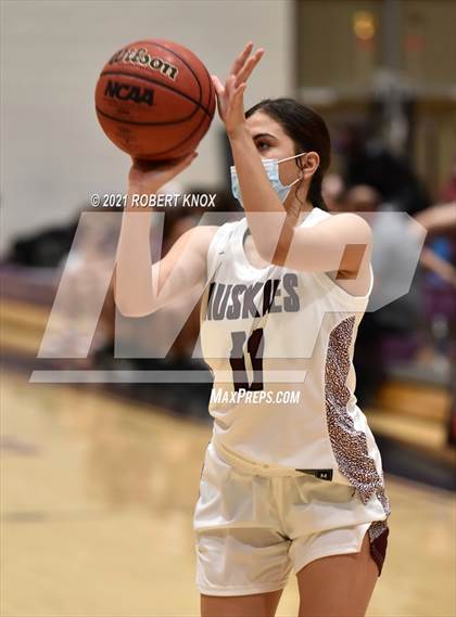 Thumbnail 3 in Kofa @ Hamilton photogallery.