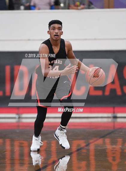 Thumbnail 3 in Harvard-Westlake vs. Foothills Christian (Torrey Pines Holiday Classic) photogallery.