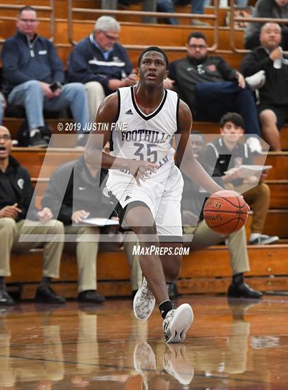 Thumbnail 2 in Harvard-Westlake vs. Foothills Christian (Torrey Pines Holiday Classic) photogallery.
