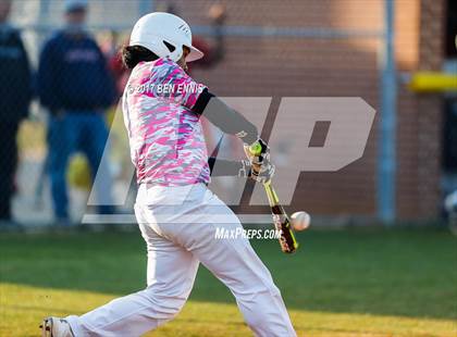 Thumbnail 1 in Ola vs Hampton photogallery.