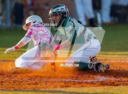 Thumbnail 2 in Ola vs Hampton photogallery.