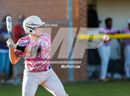 Thumbnail 2 in Ola vs Hampton photogallery.