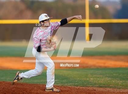 Thumbnail 3 in Ola vs Hampton photogallery.