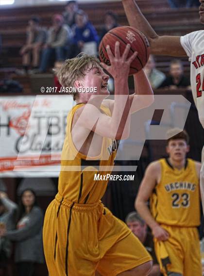 Thumbnail 1 in East Union vs. Myrtle (Hotbed Classic) photogallery.