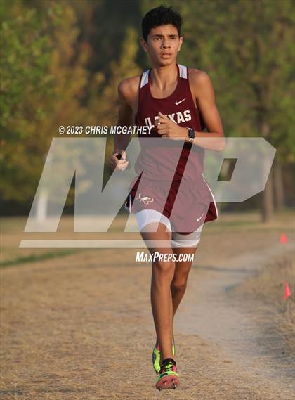 Thumbnail 2 in Greenhill/Luke's Locker Six Mile Relay photogallery.