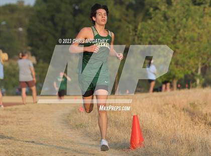 Thumbnail 2 in Greenhill/Luke's Locker Six Mile Relay photogallery.