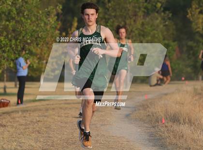 Thumbnail 2 in Greenhill/Luke's Locker Six Mile Relay photogallery.