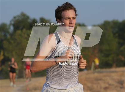 Thumbnail 1 in Greenhill/Luke's Locker Six Mile Relay photogallery.