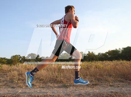 Thumbnail 1 in Greenhill/Luke's Locker Six Mile Relay photogallery.