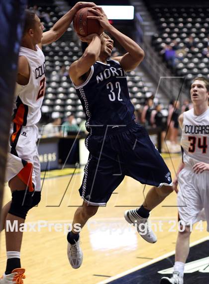 Thumbnail 3 in Shawnee Mission Northwest vs. Blue Valley North (KSHSAA 6A Playoff) photogallery.