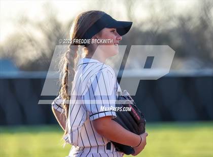 Thumbnail 3 in Pottsboro @ Howe photogallery.