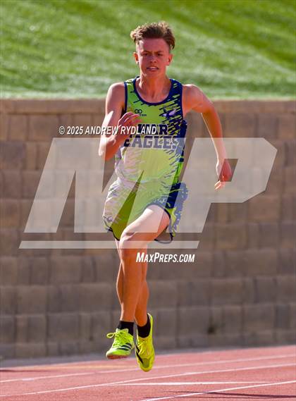 Thumbnail 2 in Huskie Twilight (Running Events) photogallery.