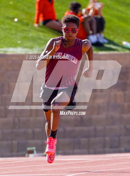 Thumbnail 2 in Huskie Twilight (Running Events) photogallery.