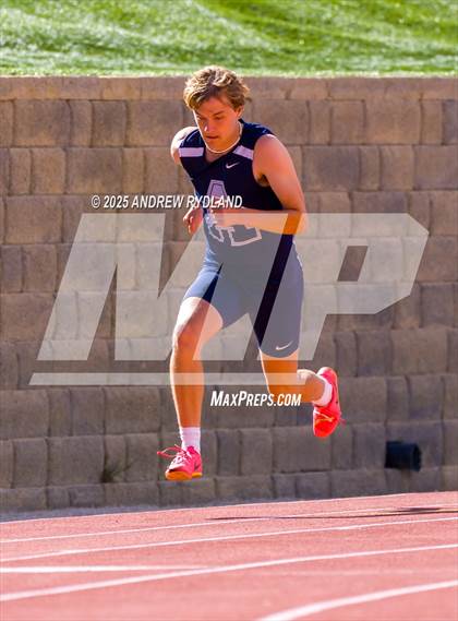 Thumbnail 1 in Huskie Twilight (Running Events) photogallery.