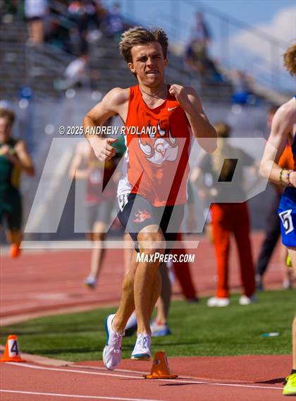 Thumbnail 1 in Huskie Twilight (Running Events) photogallery.