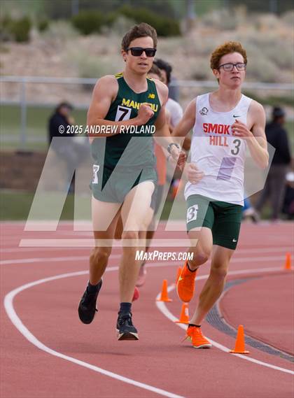 Thumbnail 3 in Huskie Twilight (Running Events) photogallery.