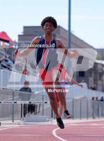 Thumbnail 2 in Huskie Twilight (Running Events) photogallery.