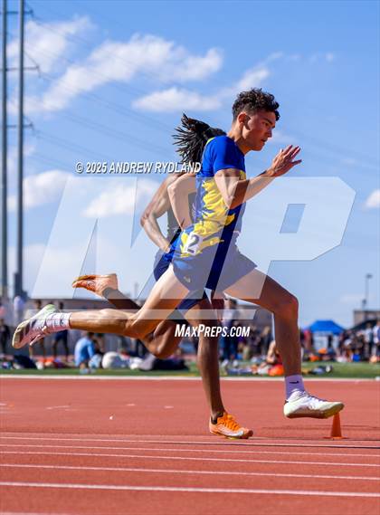 Thumbnail 2 in Huskie Twilight (Running Events) photogallery.