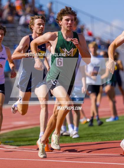 Thumbnail 2 in Huskie Twilight (Running Events) photogallery.