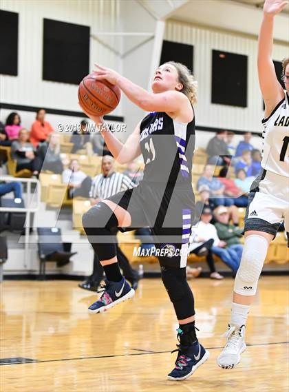 Thumbnail 2 in Gordon vs Community Christian (Gordon Tournament) photogallery.