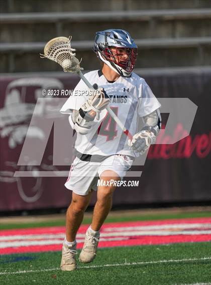 Thumbnail 1 in Shoreham-Wading River vs Mount Sinai (NYSPHSAA Section 11 Class C Final) photogallery.