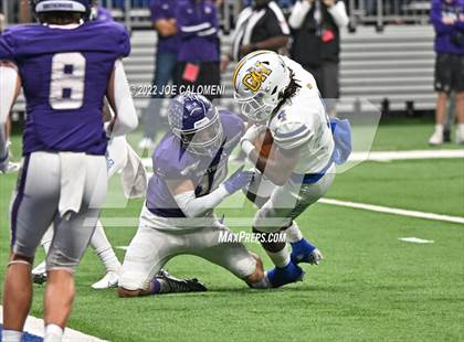 Thumbnail 2 in Boerne vs Chapel Hill (UIL 4A Regional Semifinal) photogallery.
