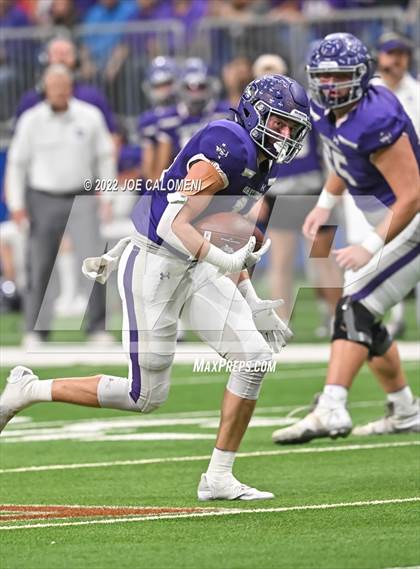 Thumbnail 3 in Boerne vs Chapel Hill (UIL 4A Regional Semifinal) photogallery.