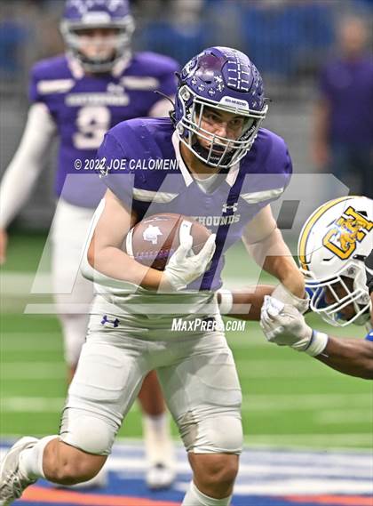 Thumbnail 1 in Boerne vs Chapel Hill (UIL 4A Regional Semifinal) photogallery.