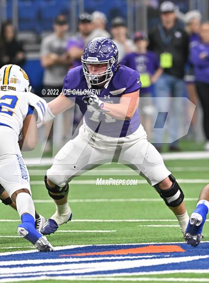 Thumbnail 1 in Boerne vs Chapel Hill (UIL 4A Regional Semifinal) photogallery.